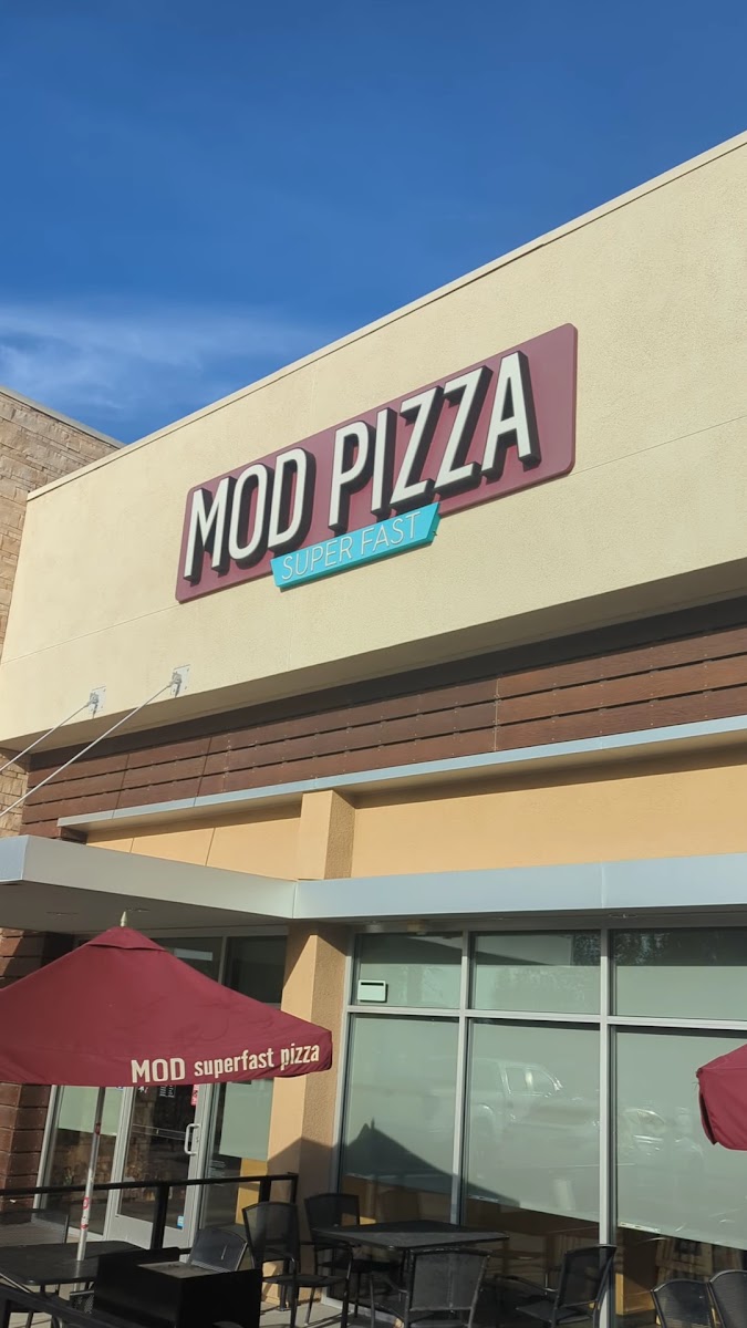 Mod Pizza Downey